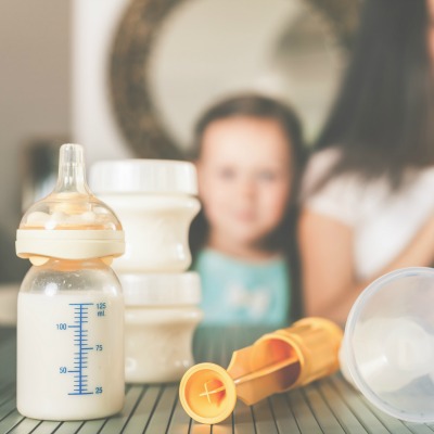 Pumping with Older Children: How to Manage Siblings While Pumping Breast Milk