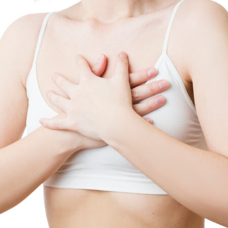 woman in pain with nipple vasospasms