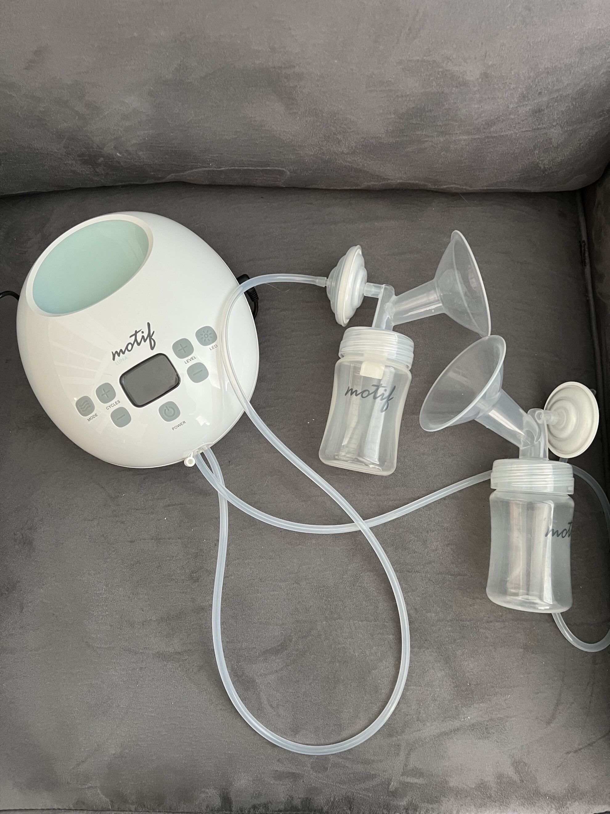 Motif Medical Luna Breast Pump Review & My Pumping Routine - The